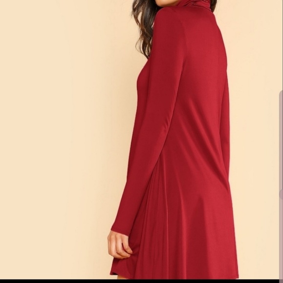 Red mini dress - Picture 3 of 5